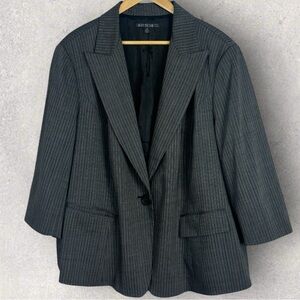 Lafayette 100% Virgin Wool Grey Striped‎ Blazer Jacket Womens Size 20 Notched